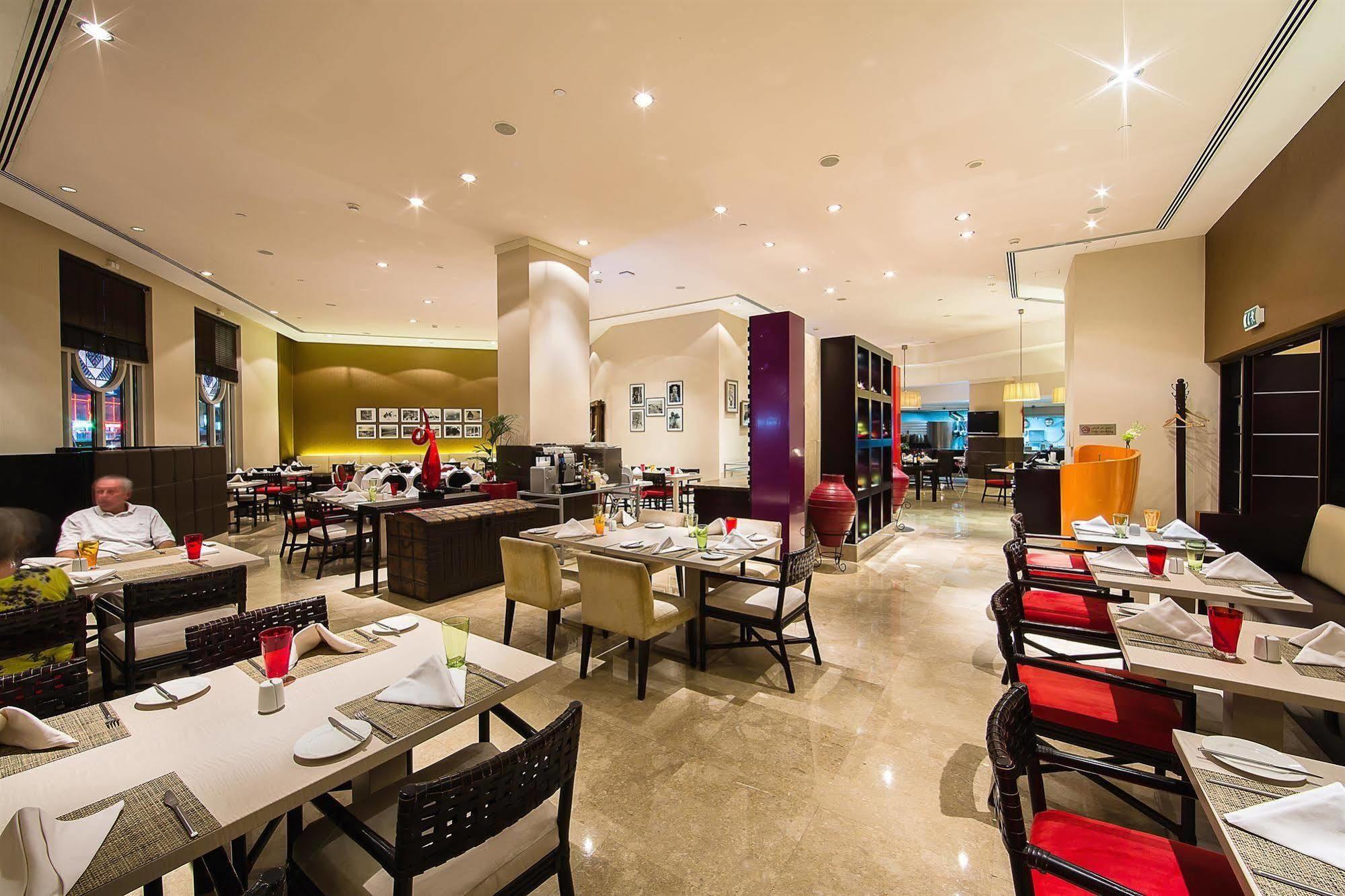 Ramada Plaza By Wyndham Dubai Deira Hotel Restaurant foto